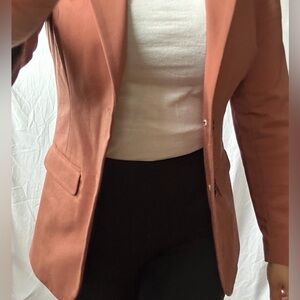 Single breast lined blazer